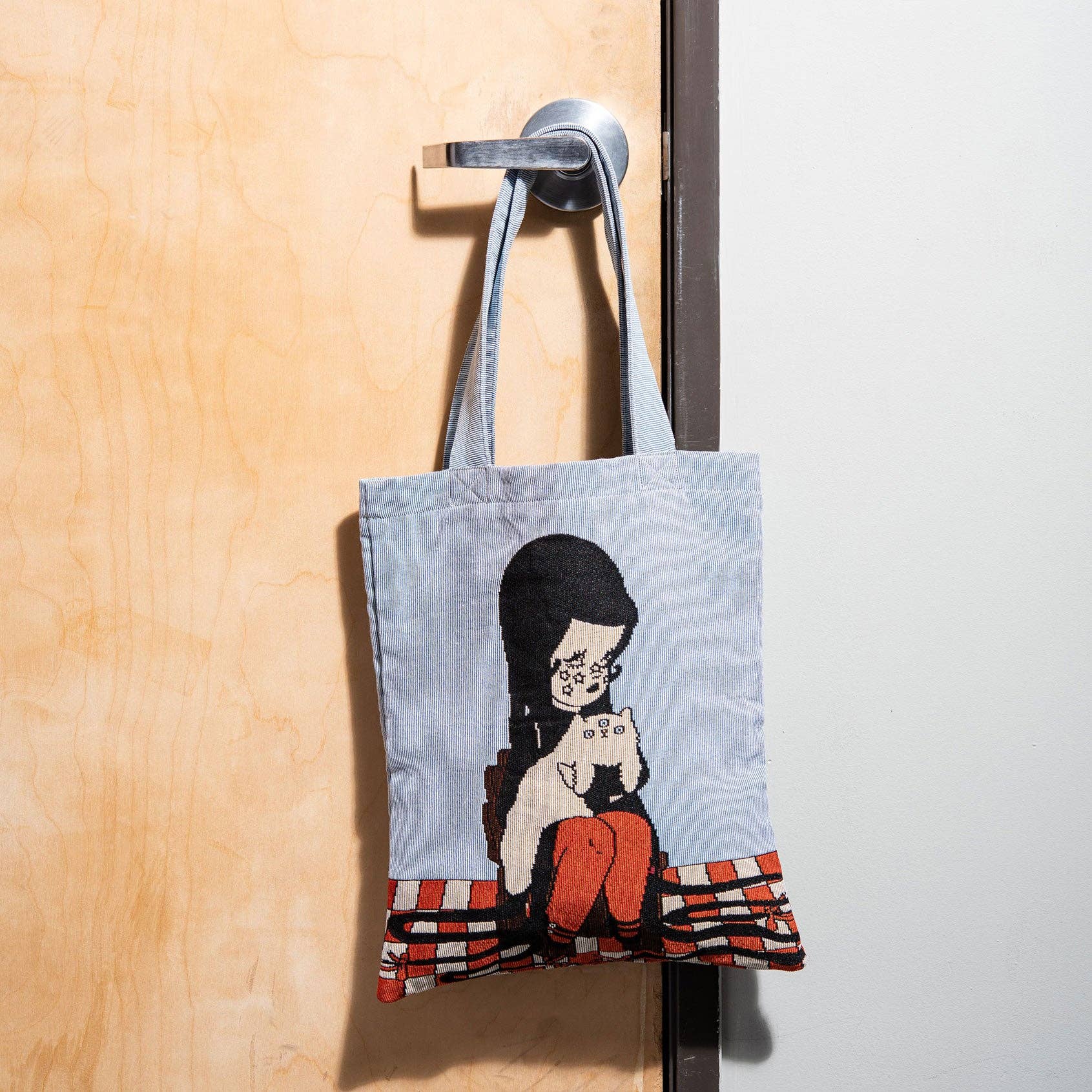 Love Cats Blanco Woven Tote