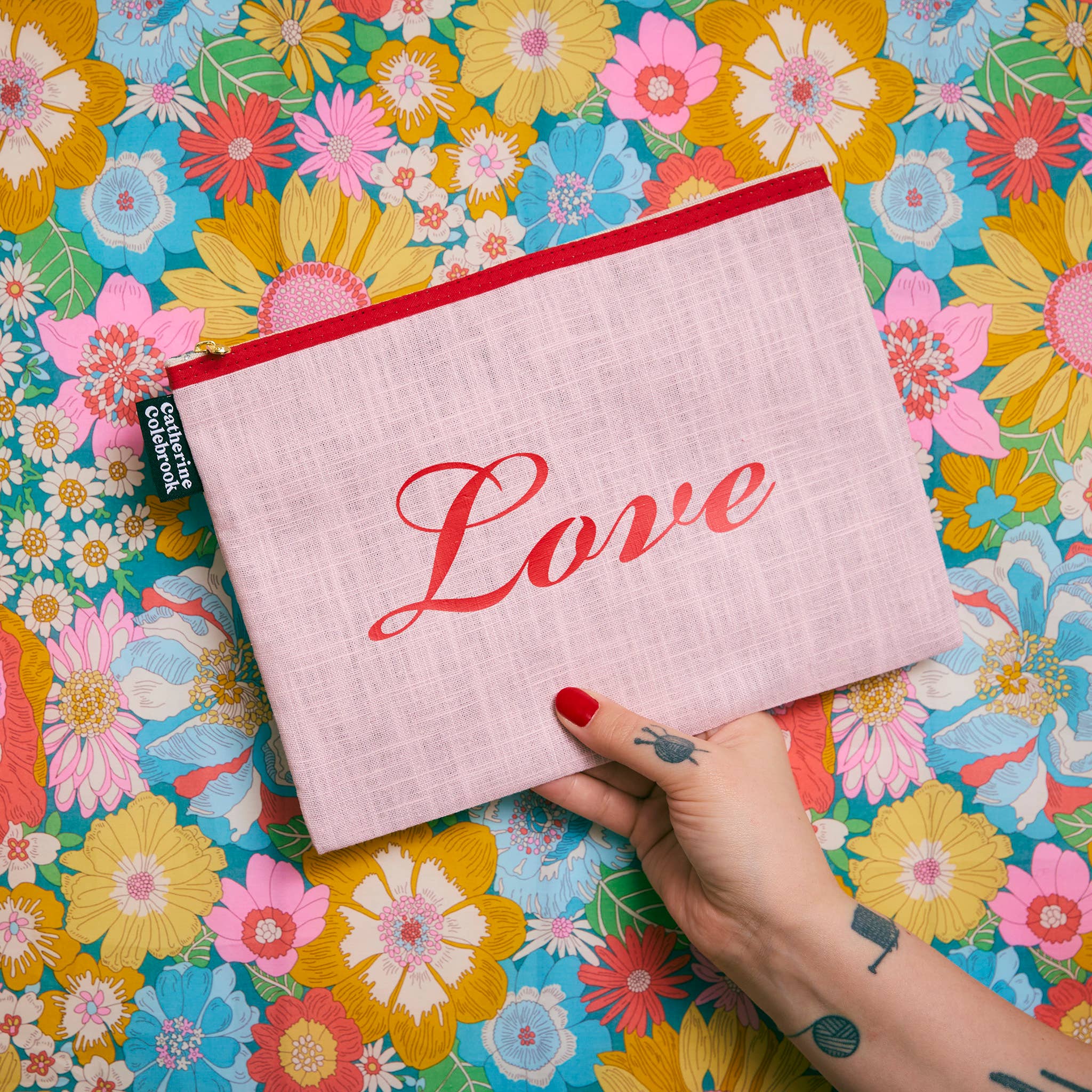 'Love' Linen Purse/Pouch: Pink