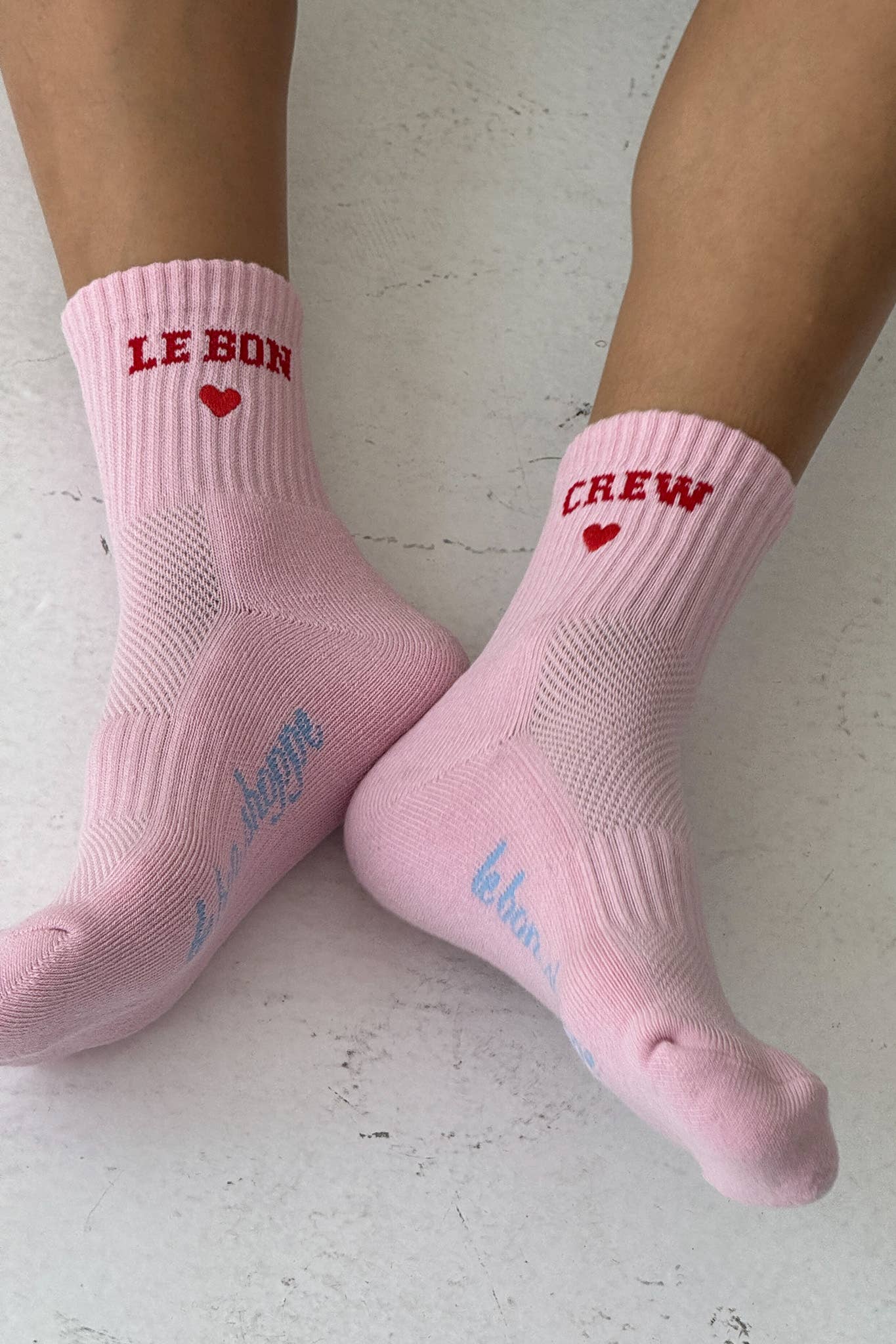Embroidered Crew Socks STRAWBERRY