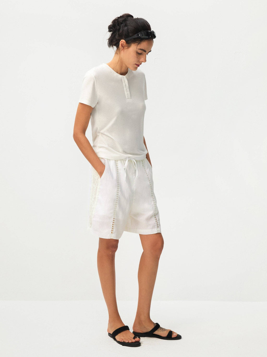 Linen Lace-Trim Shorts