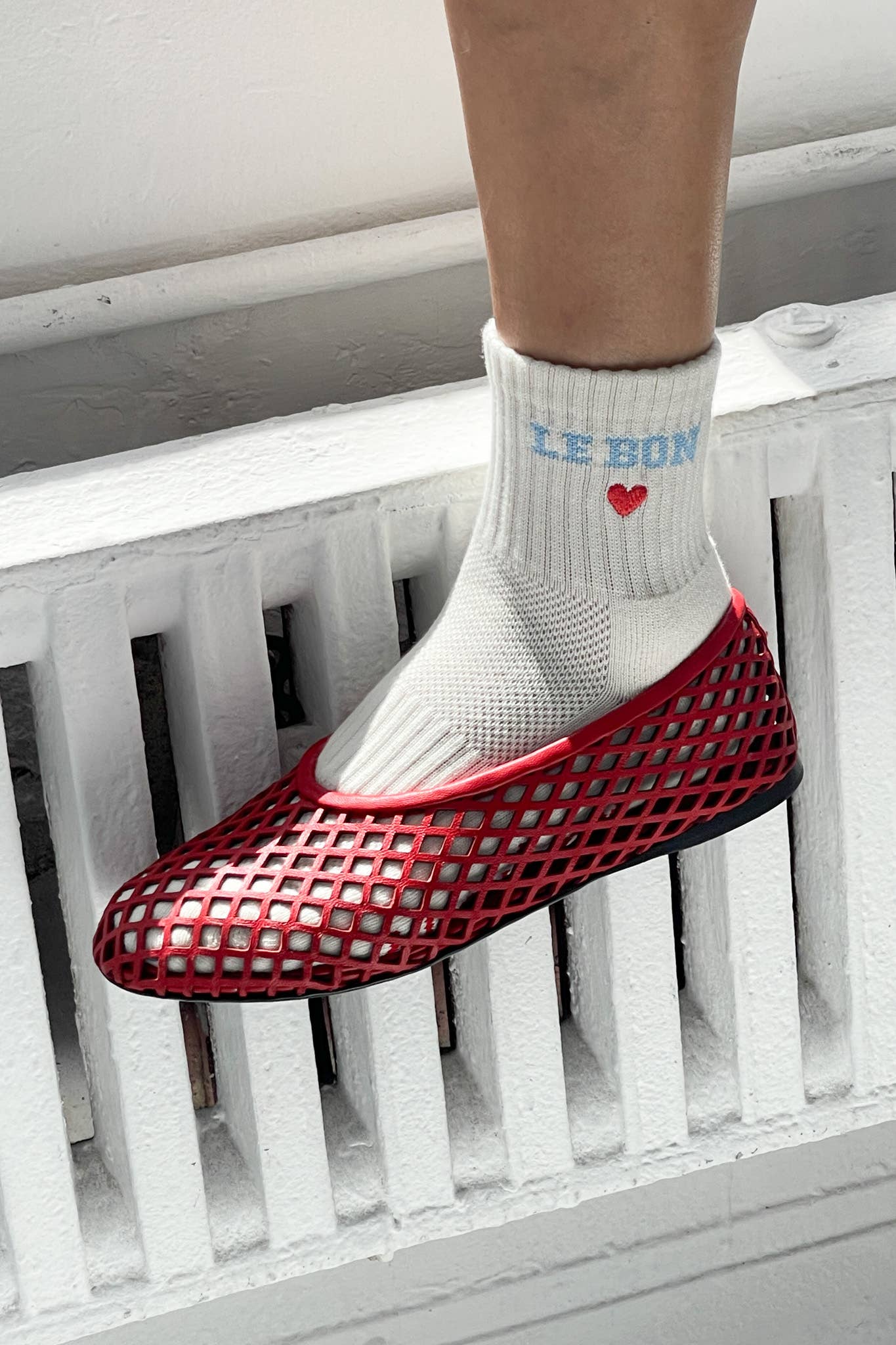 Embroidered Crew Socks VANILLA
