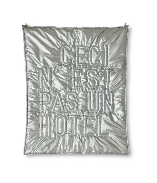'Ceci n'est pas un hôtel' Wall Art