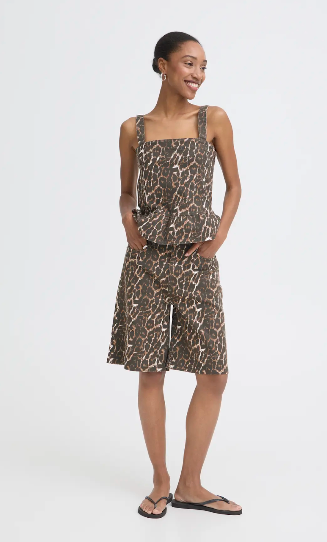 Brokes Leopard Shorts