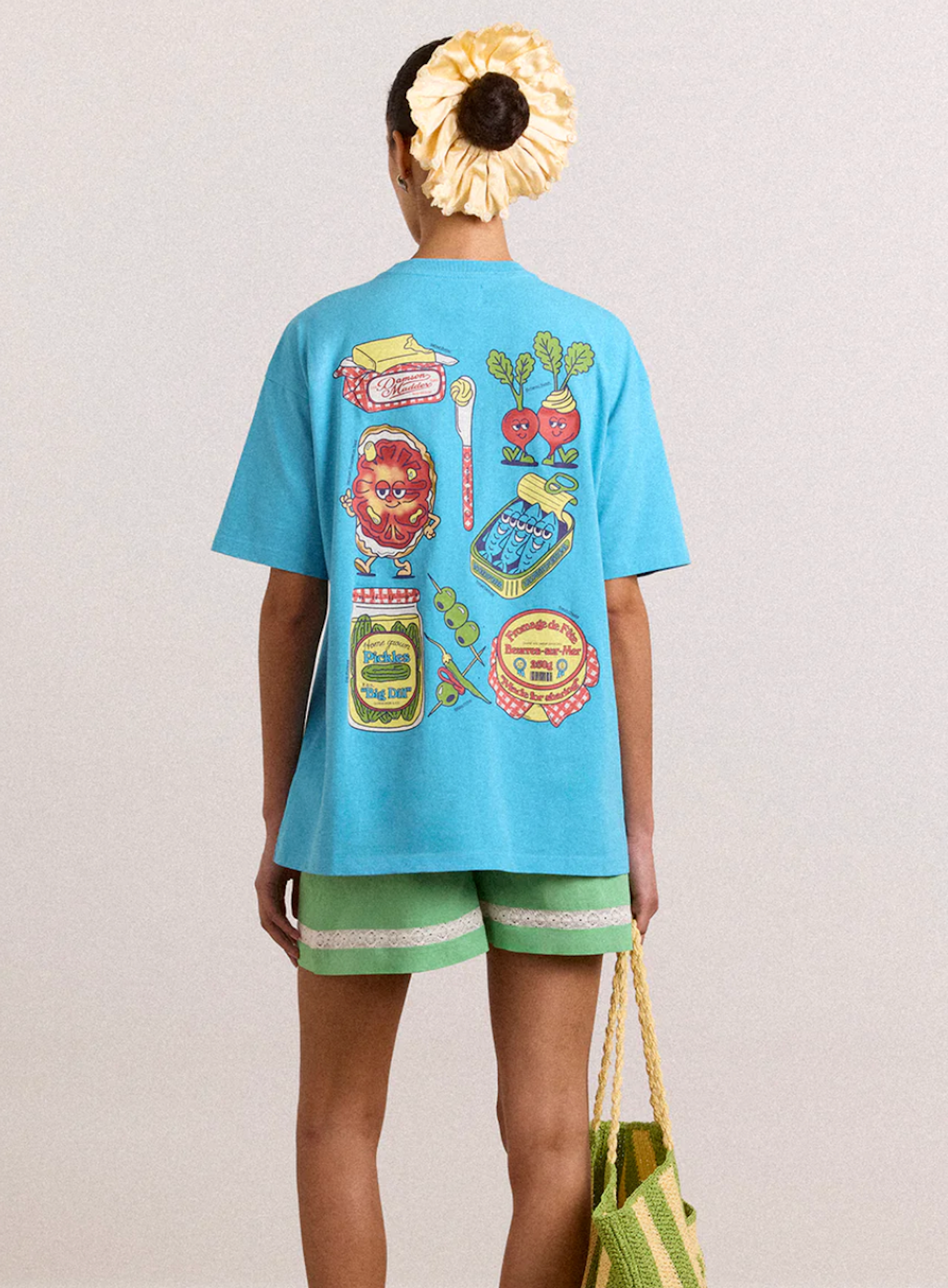 Snack Plate Graphic t-Shirt